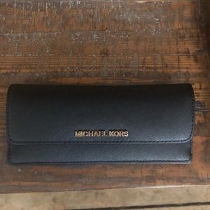 Michael Kors Jet Set Travel Wallet (black)